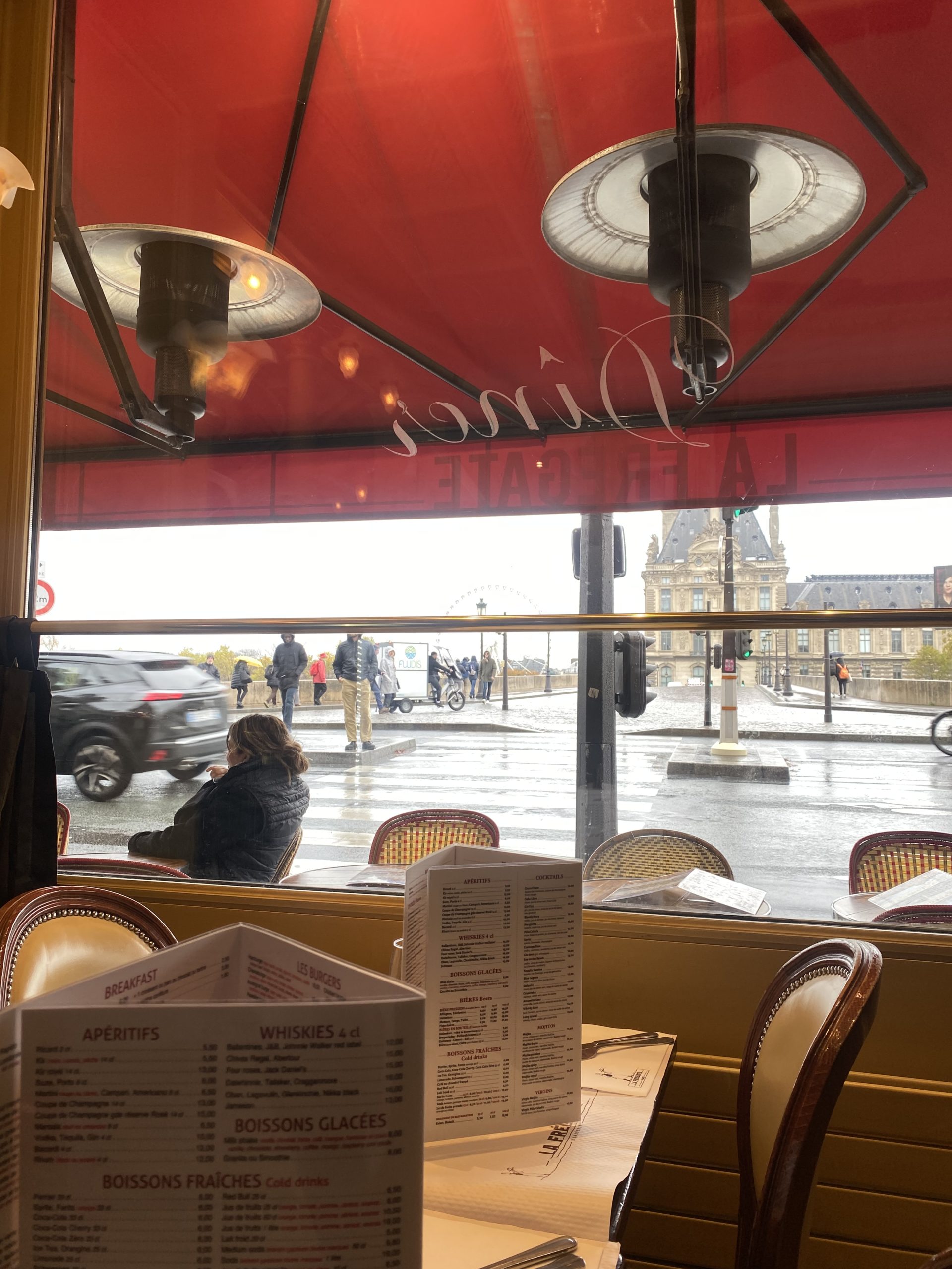 フランス旅行記ブログ パリ観光 昼食 La Fregate
