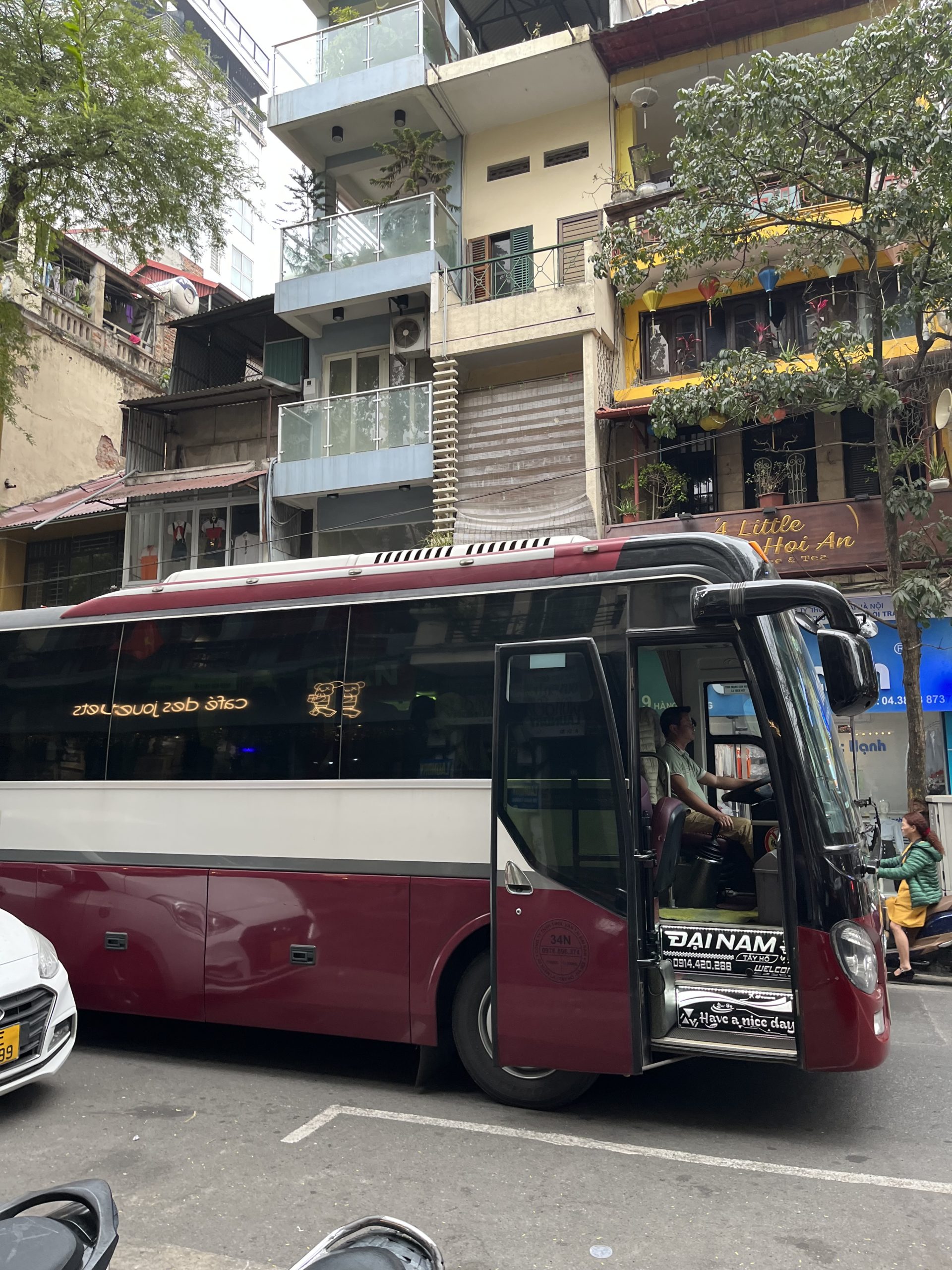 ベトナム・ハノイ 観光 ハロン湾ツアーレポ ホテル送迎バス