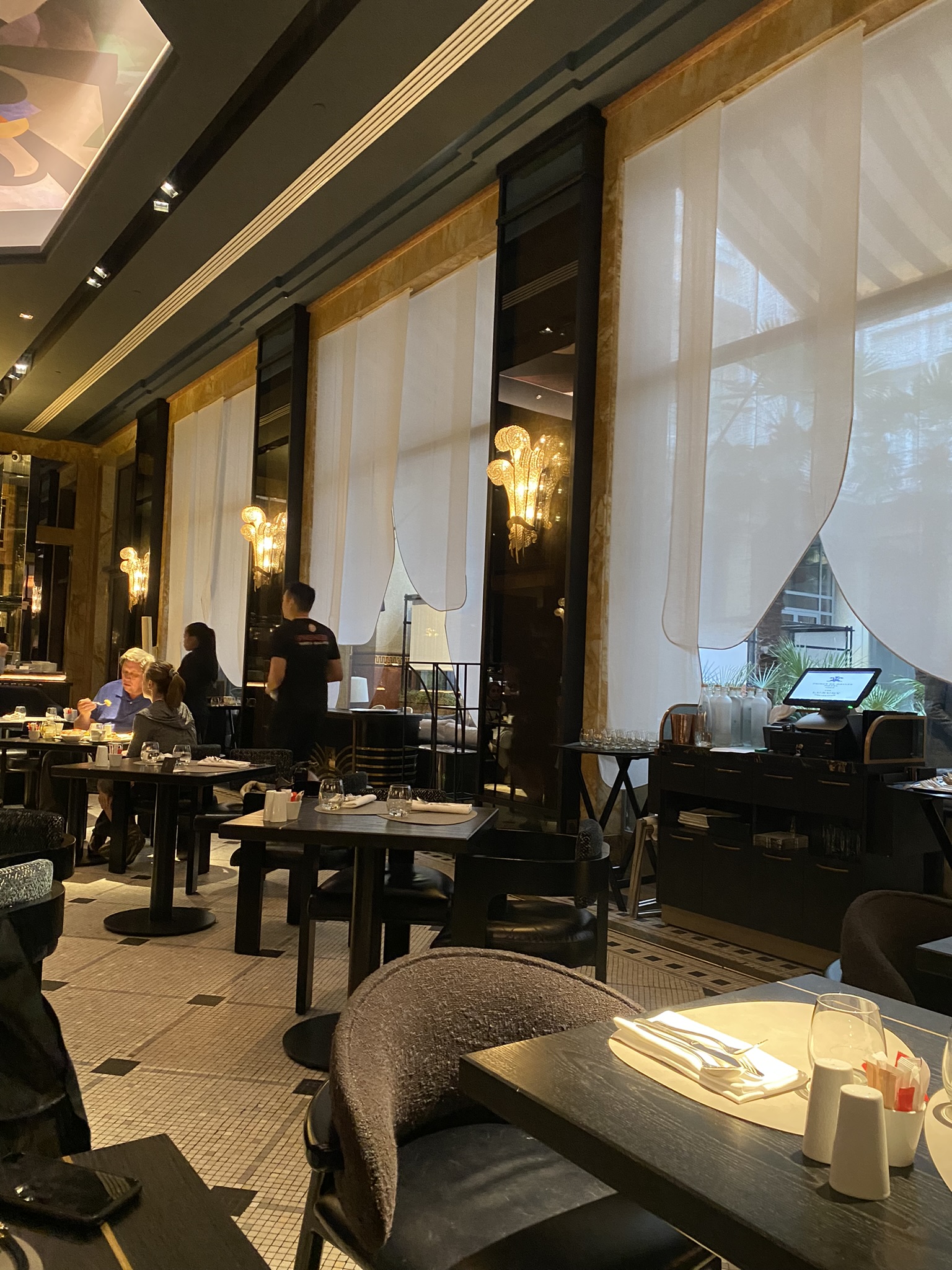 パリ マリオット系列ホテル プリンスドガルパリ 宿泊記 朝食