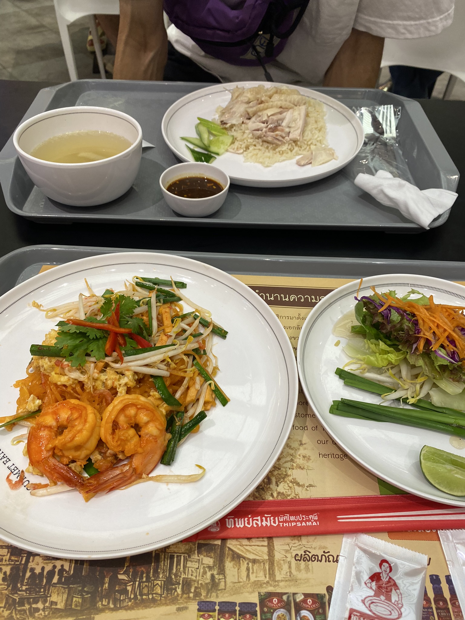 フランス旅行 バンコク経由 トランジットでタイ料理食べる