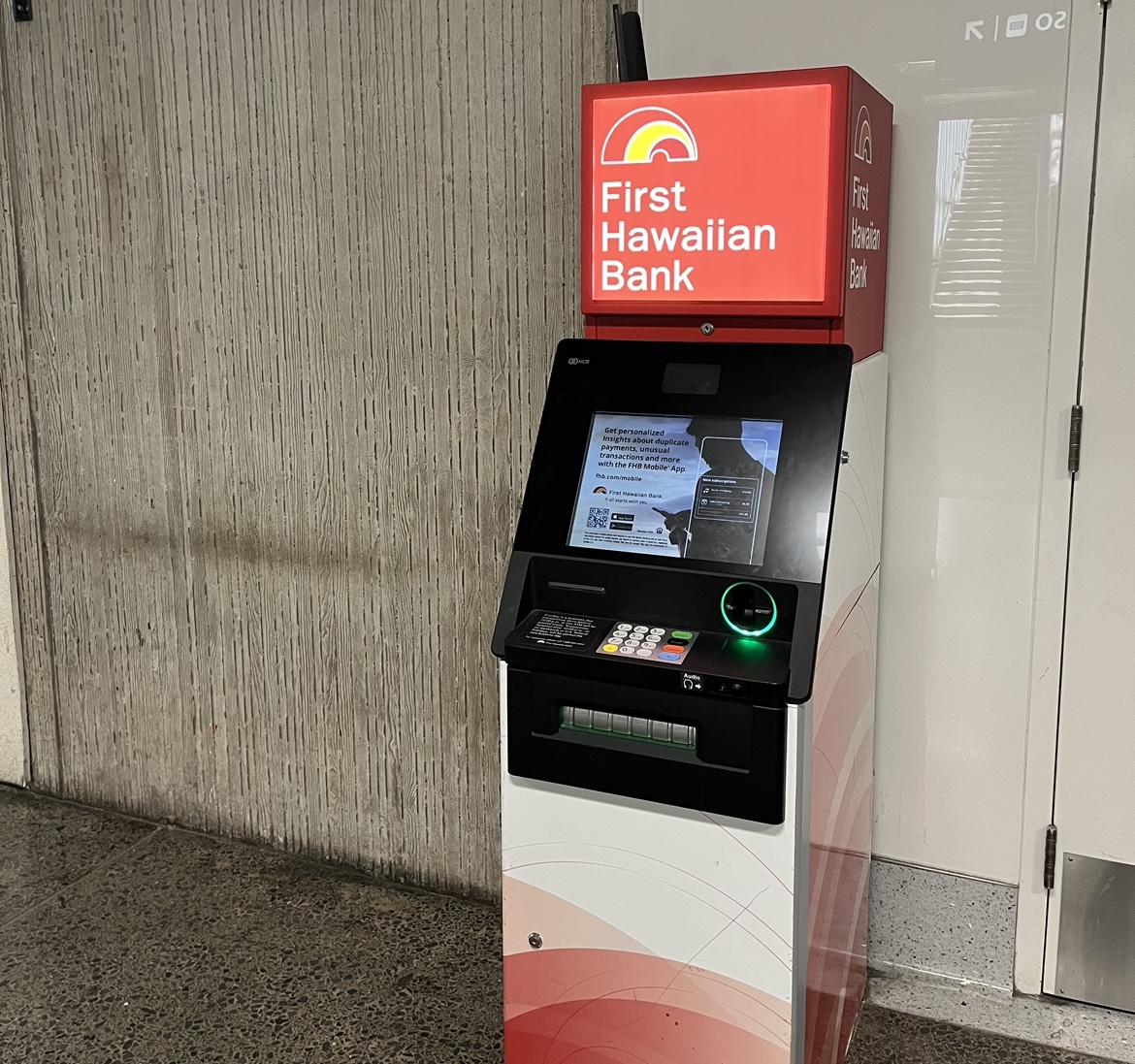 ホノルル空港 ATMの場所